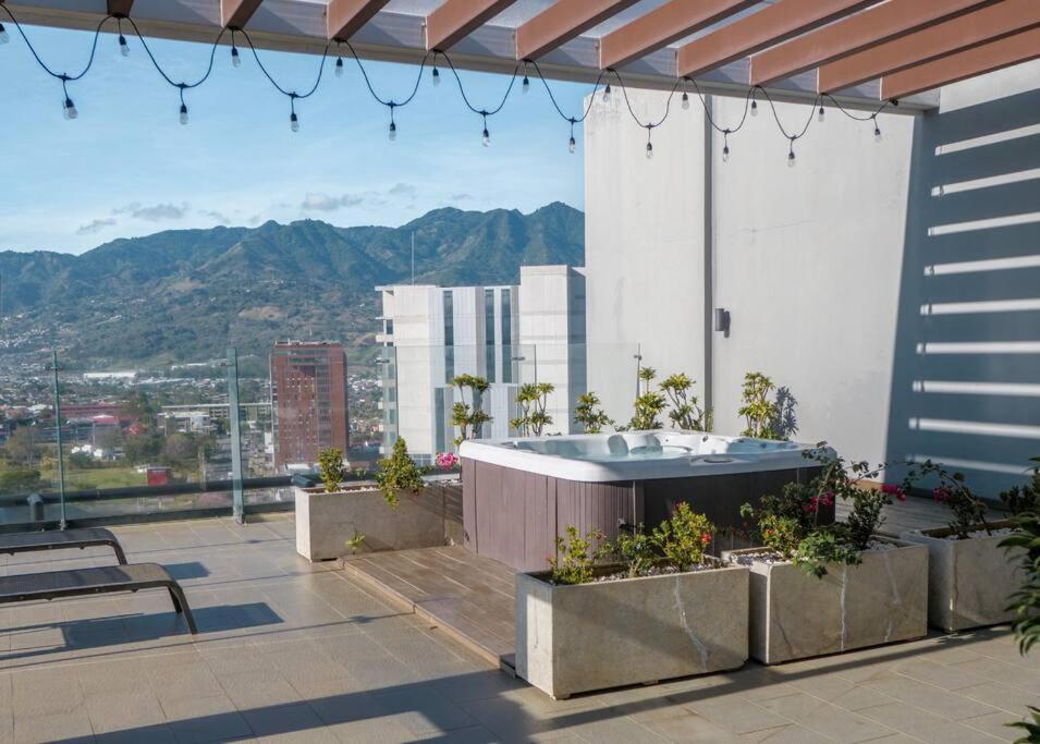 Urban Executive Stay San Jose  Exterior photo