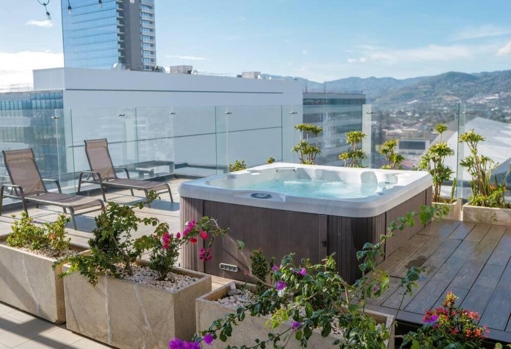 Urban Executive Stay San Jose  Exterior photo
